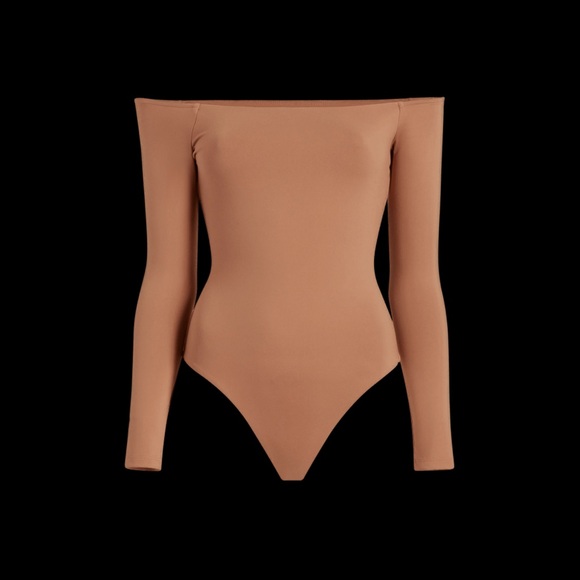 Buds Off The Shoulder Long Sleeve Bodysuit in Clay Size Medium - Picture 1 of 4